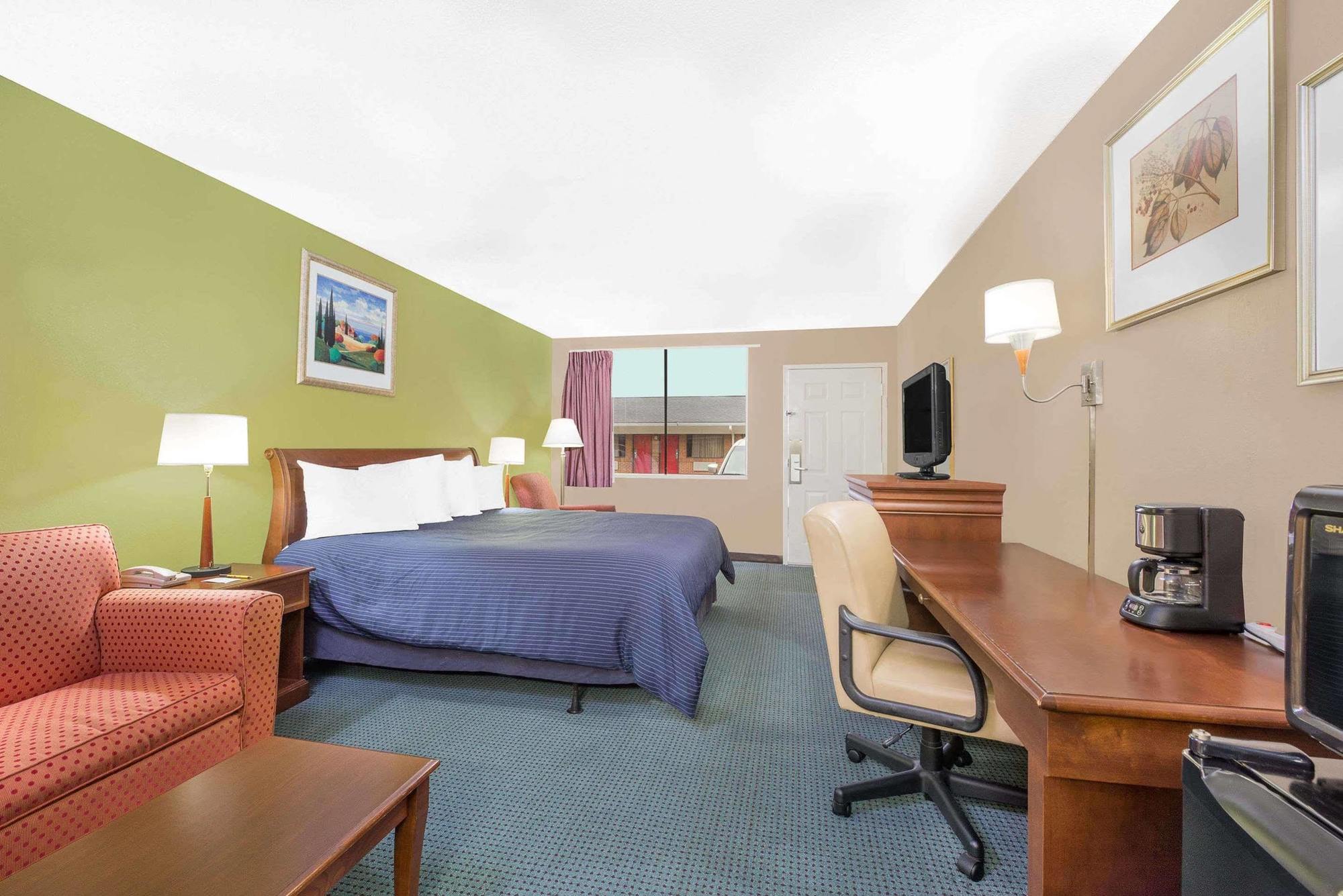 Hotel Express Anniston/Oxford Exteriör bild